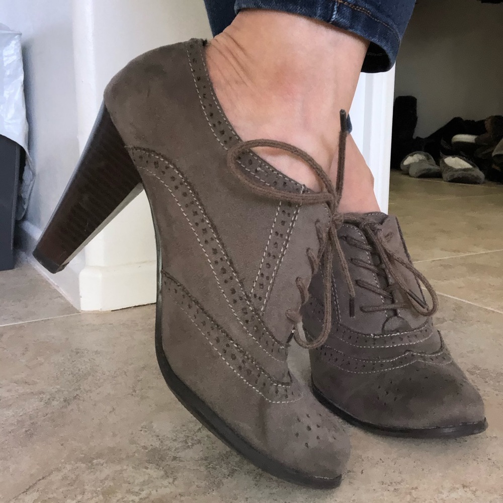 Cute suede booties!